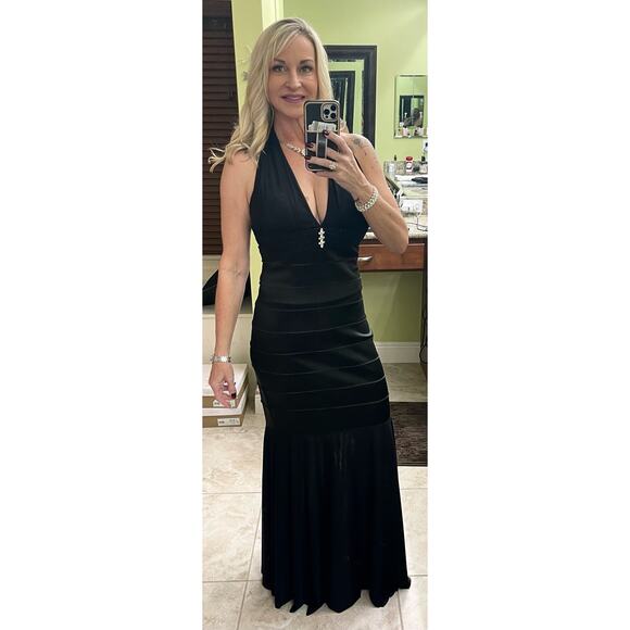 Cache Vintage Med mermaid Black rhinestone pendent halter clasp open back Maxi - Picture 1 of 13